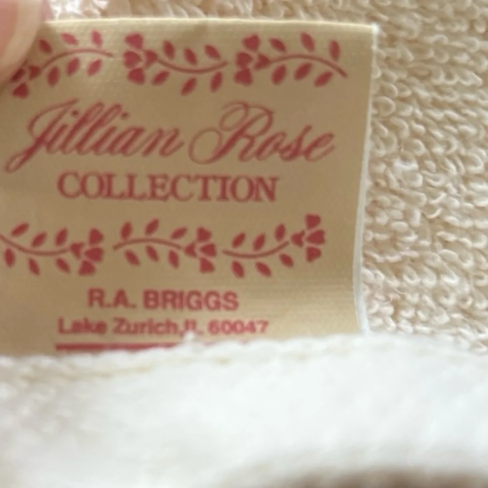 VTG R.A. Briggs Jillian Collection Holiday 2Pc Towel Set Bath Hand Towel Wreath